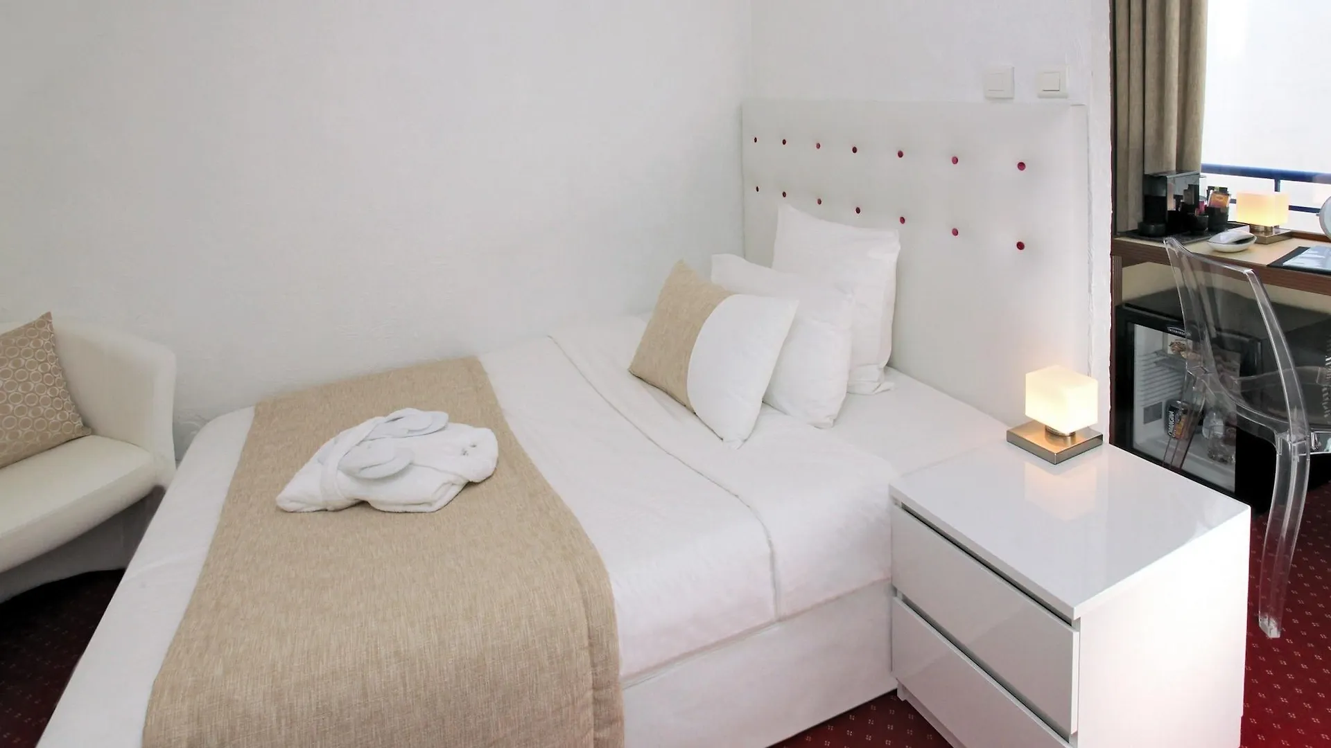 Hotel Palm Beach Канны