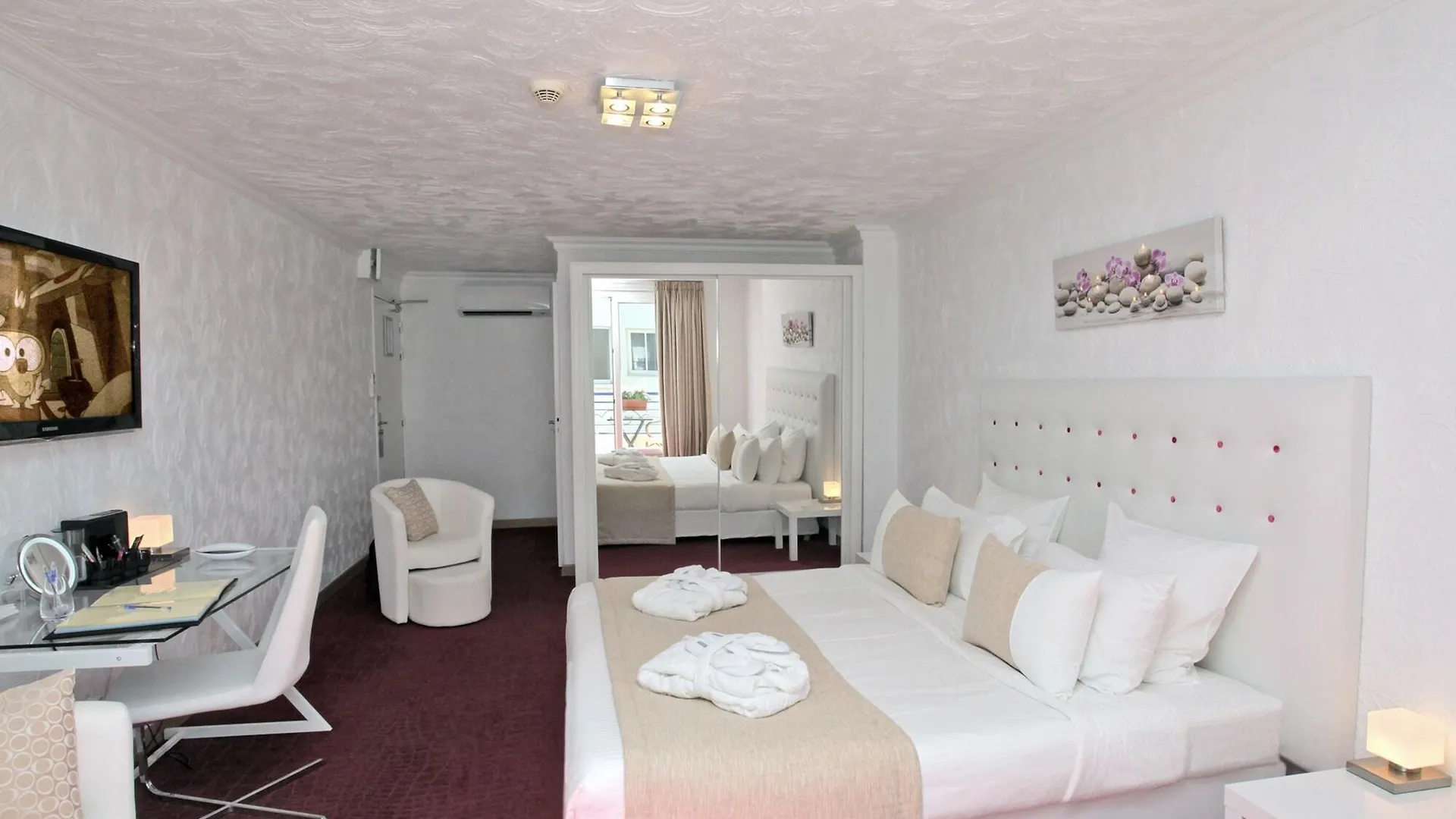 Hotel Palm Beach Канны