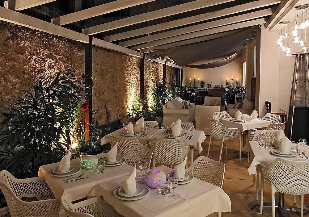 Hotel Palm Beach Канны