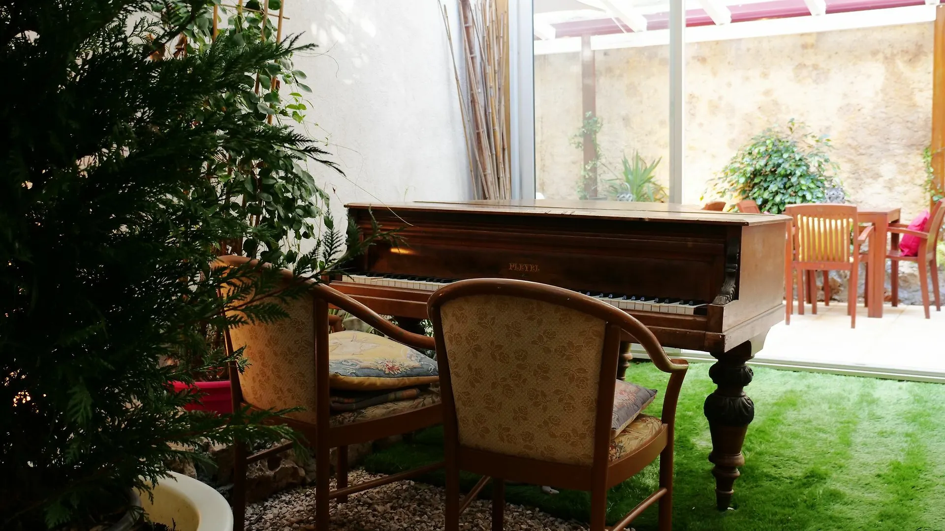 Hotel Palm Beach Канны